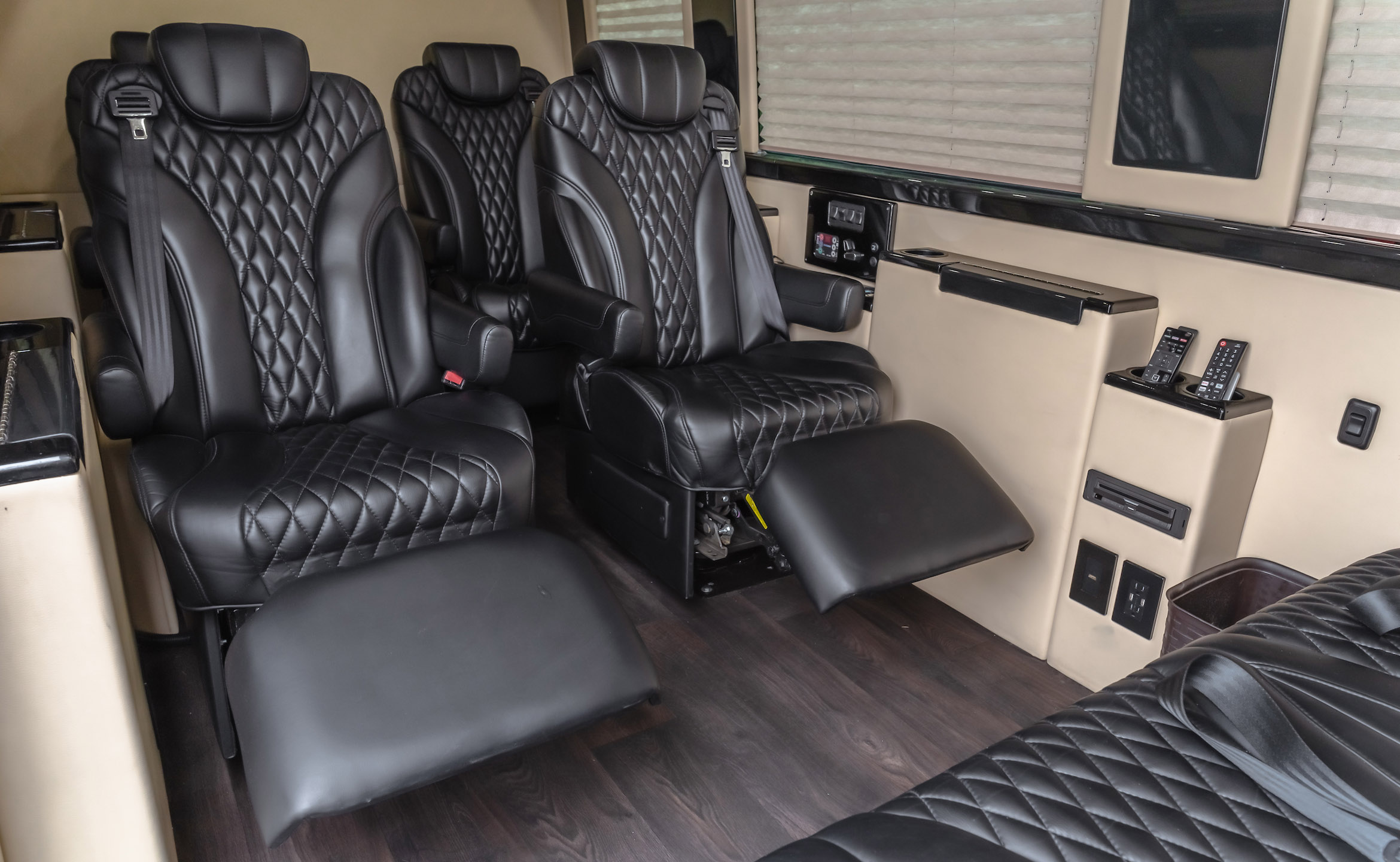 TI1 Luxury Trade In Sprinter Coach