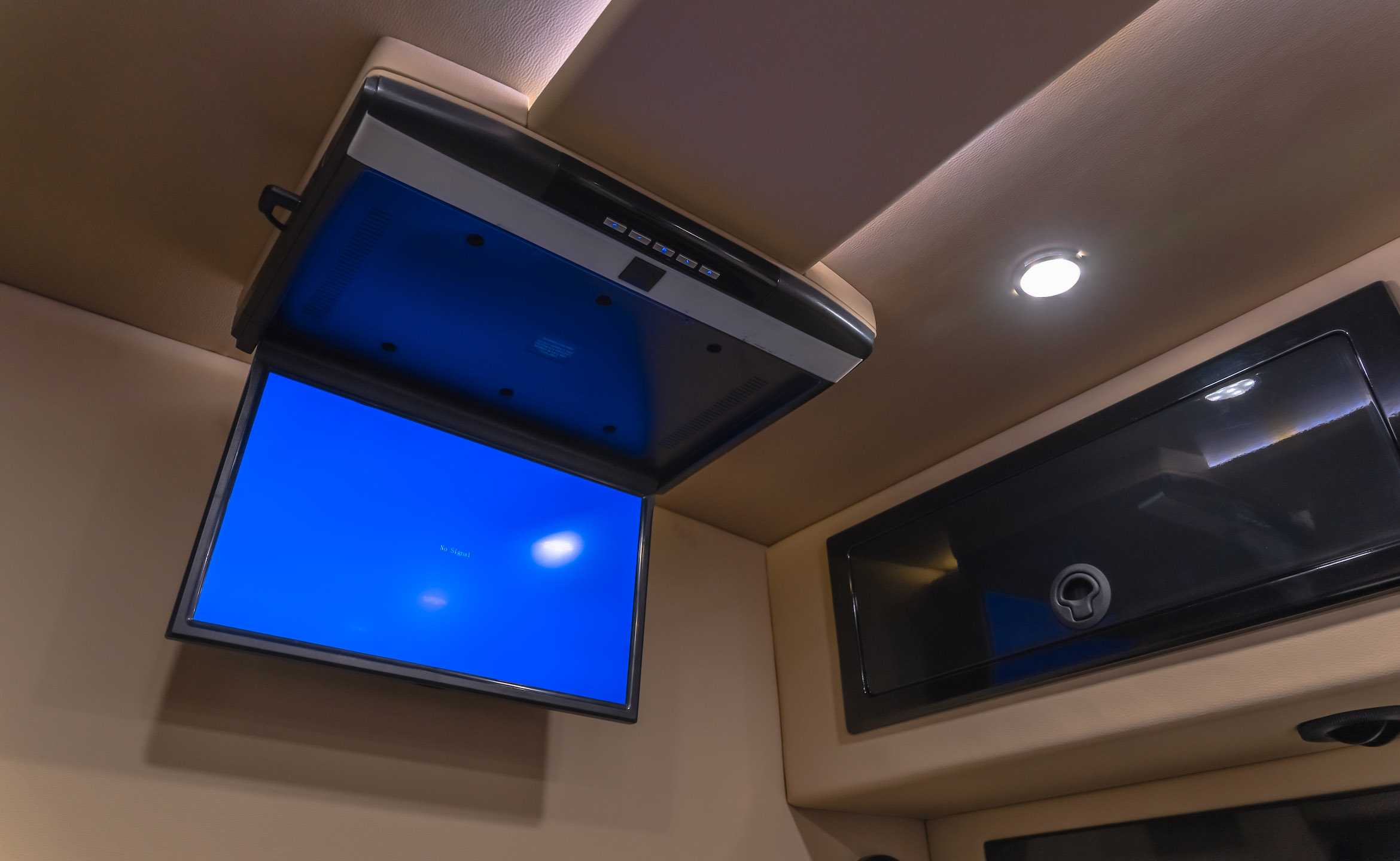 TI1 Luxury Trade In Sprinter Coach